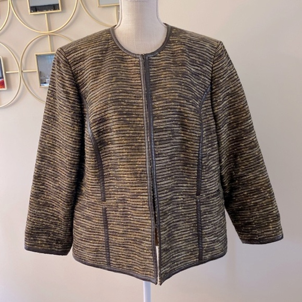 Jones New York woman’s stripped brown tweeted blazer with letter trim size 18W
